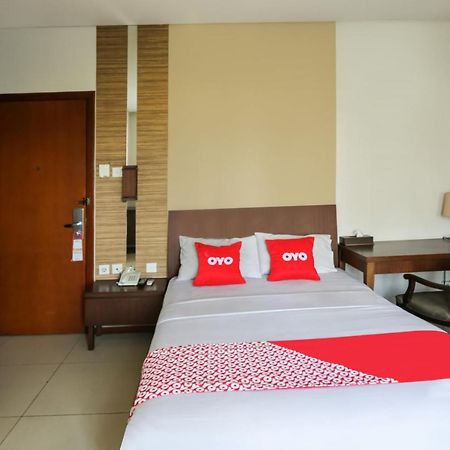 Capital O 1748 Thamrin Condotel Jakarta Exteriör bild